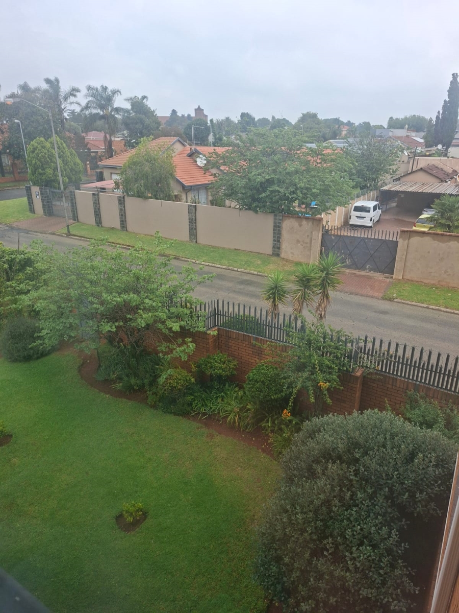 2 Bedroom Property for Sale in Malvern East Gauteng