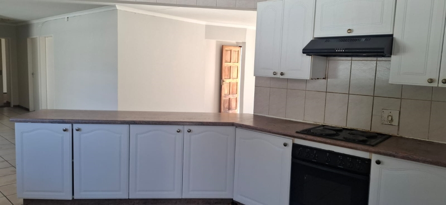 3 Bedroom Property for Sale in Hectorton Gauteng