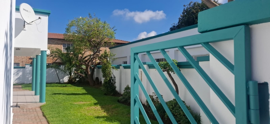 3 Bedroom Property for Sale in Hectorton Gauteng