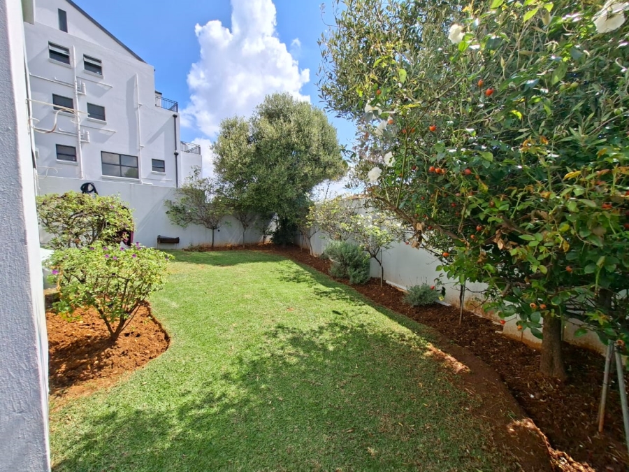 3 Bedroom Property for Sale in Greenstone Hill Gauteng