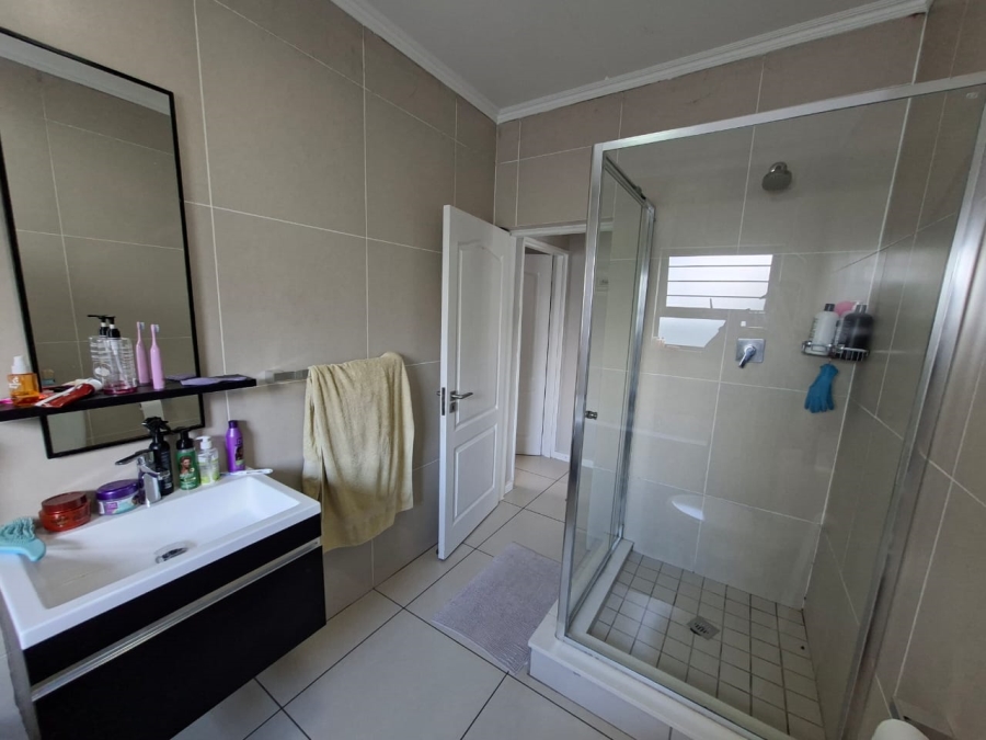 3 Bedroom Property for Sale in Greenstone Hill Gauteng