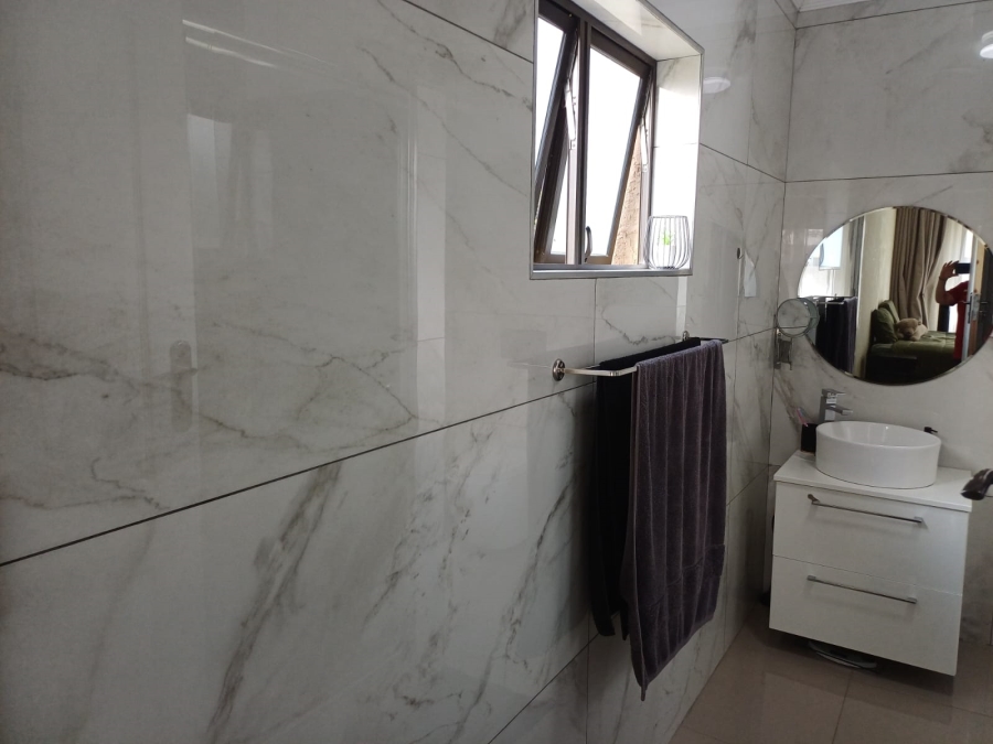 3 Bedroom Property for Sale in Buurendal Gauteng