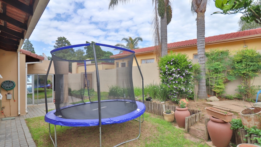 3 Bedroom Property for Sale in Halfway Gardens Gauteng