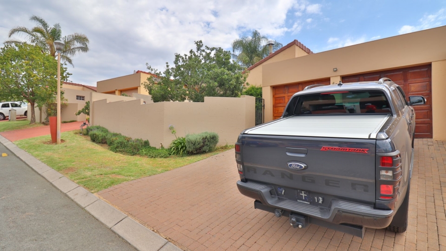 3 Bedroom Property for Sale in Halfway Gardens Gauteng