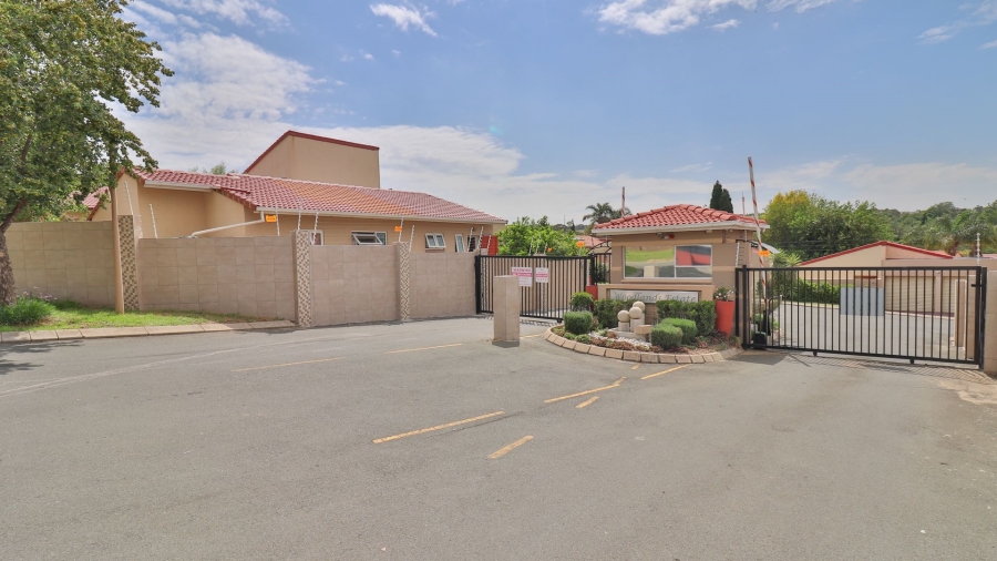 3 Bedroom Property for Sale in Halfway Gardens Gauteng