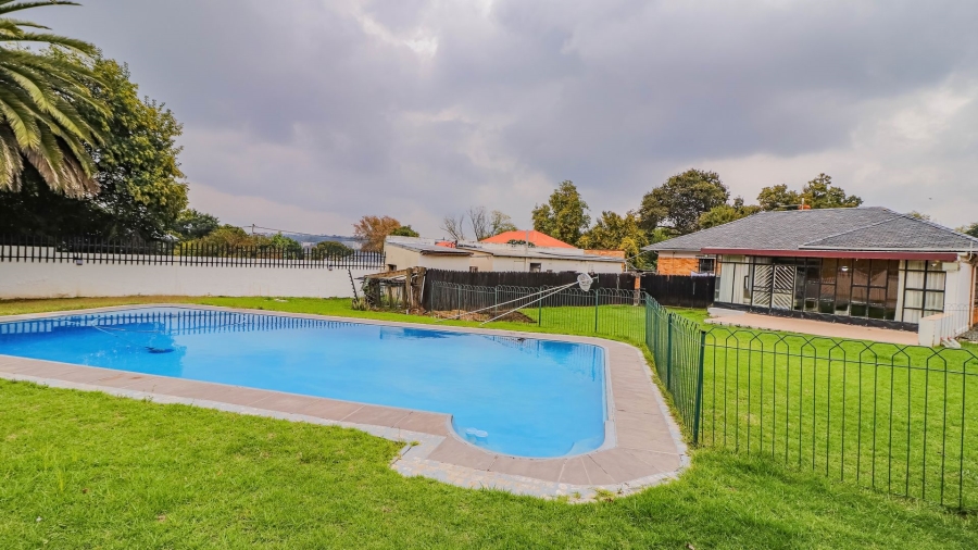 3 Bedroom Property for Sale in Bramley Gauteng