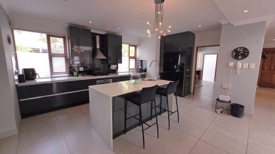 4 Bedroom Property for Sale in Greenstone Hill Gauteng