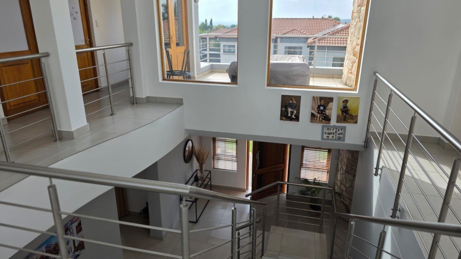 4 Bedroom Property for Sale in Greenstone Hill Gauteng