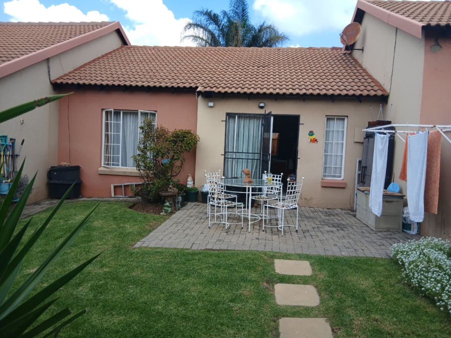 2 Bedroom Property for Sale in Illiondale Gauteng