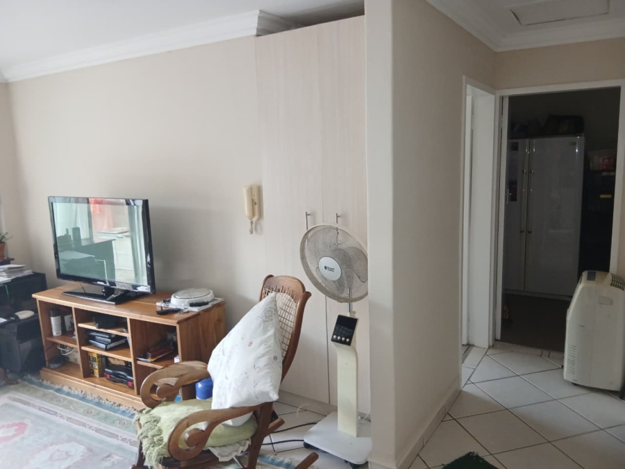 2 Bedroom Property for Sale in Illiondale Gauteng