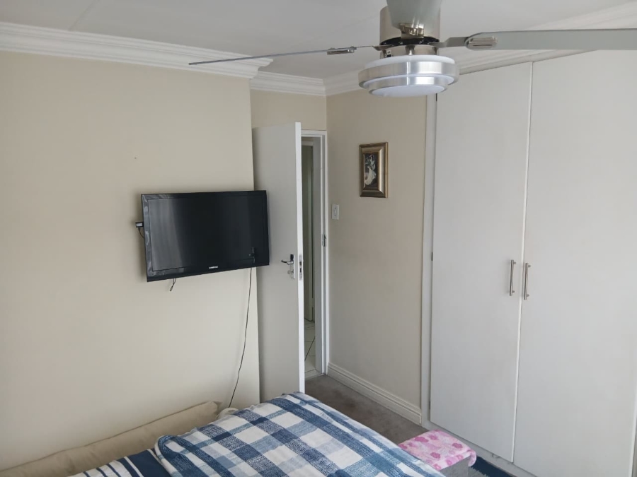 2 Bedroom Property for Sale in Illiondale Gauteng