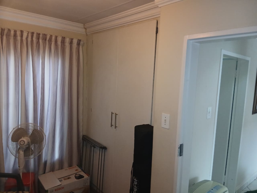 2 Bedroom Property for Sale in Illiondale Gauteng