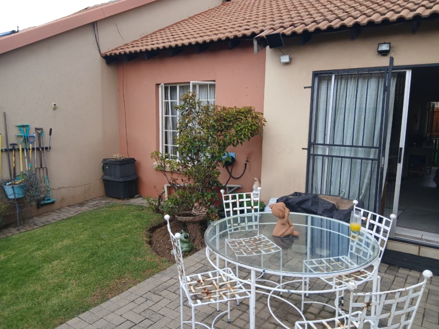 2 Bedroom Property for Sale in Illiondale Gauteng