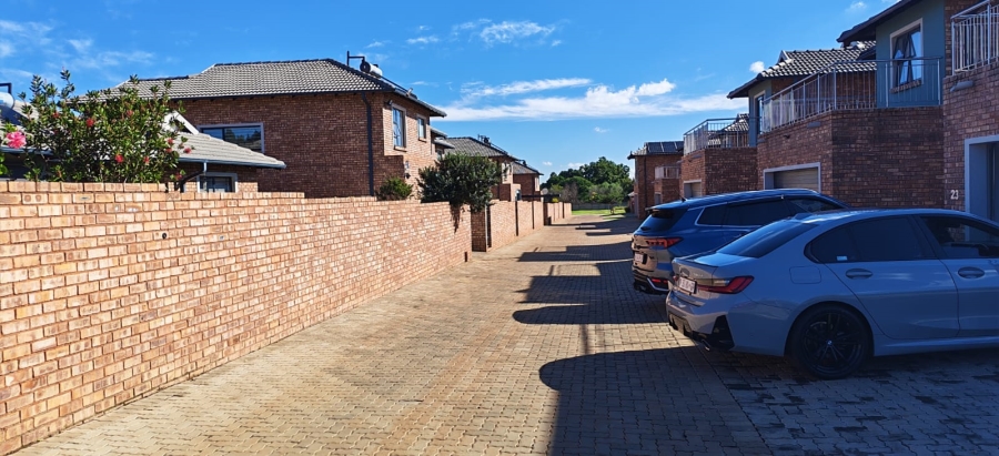 To Let 3 Bedroom Property for Rent in Slaterville A H Gauteng