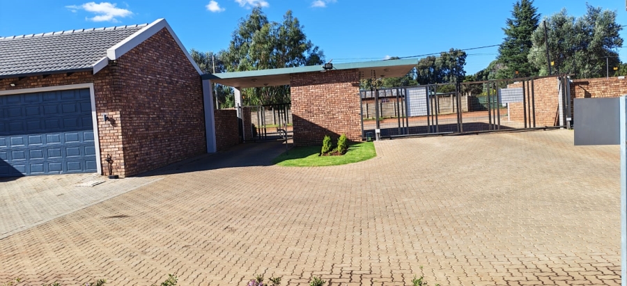 To Let 3 Bedroom Property for Rent in Slaterville A H Gauteng