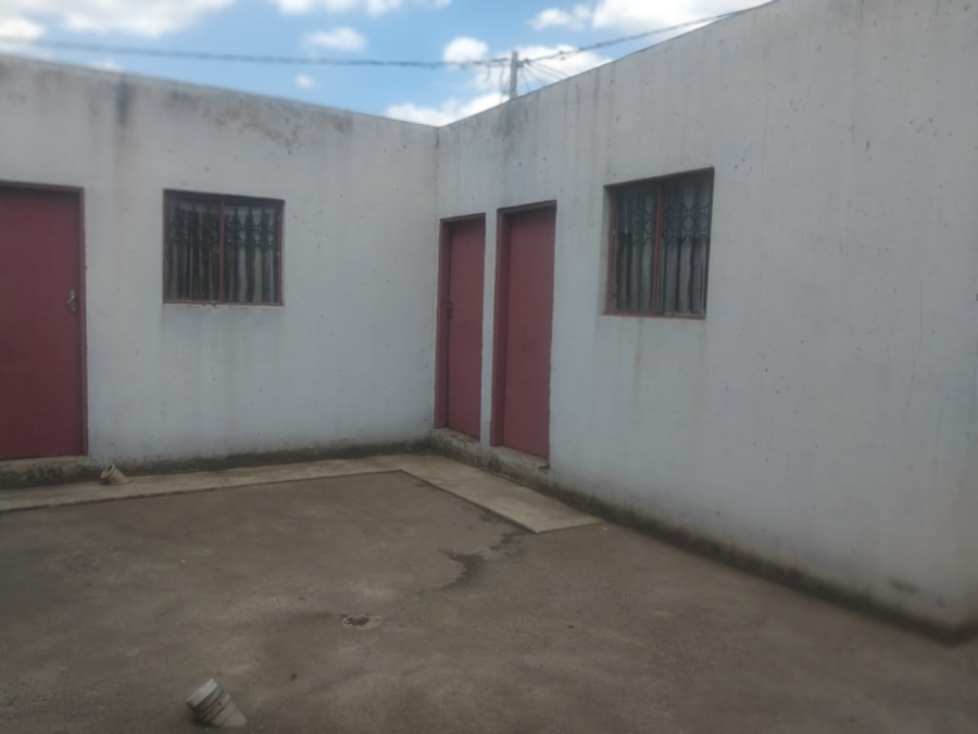 2 Bedroom Property for Sale in Tokoza Gauteng