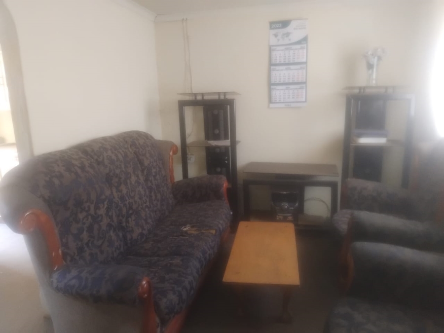 2 Bedroom Property for Sale in Tokoza Gauteng