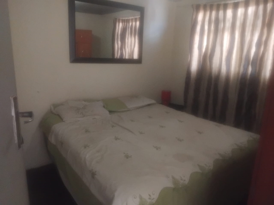 2 Bedroom Property for Sale in Tokoza Gauteng