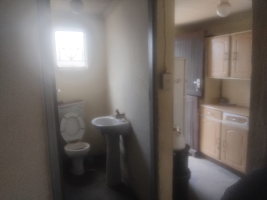 2 Bedroom Property for Sale in Tokoza Gauteng