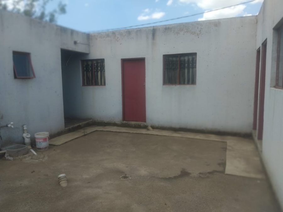 2 Bedroom Property for Sale in Tokoza Gauteng