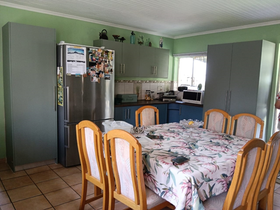 5 Bedroom Property for Sale in Tenacre A H Gauteng