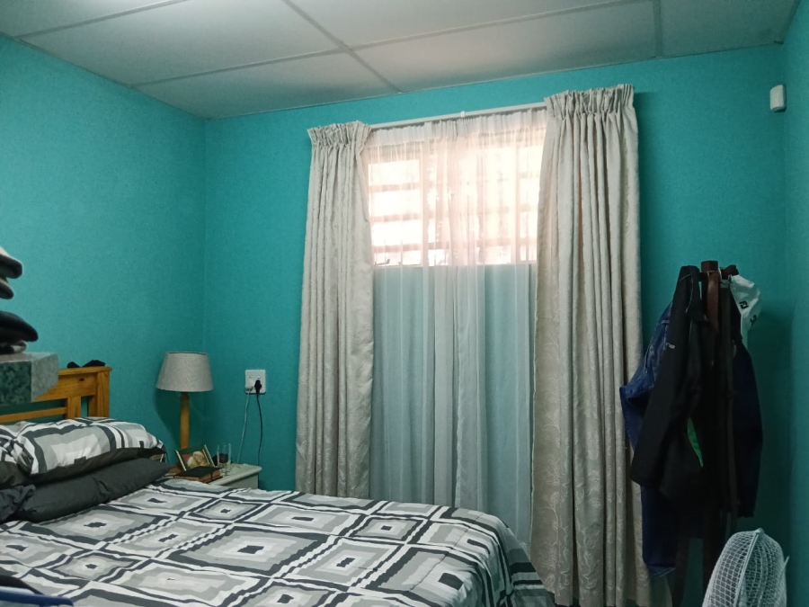 5 Bedroom Property for Sale in Tenacre A H Gauteng