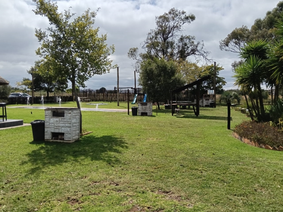 5 Bedroom Property for Sale in Tenacre A H Gauteng