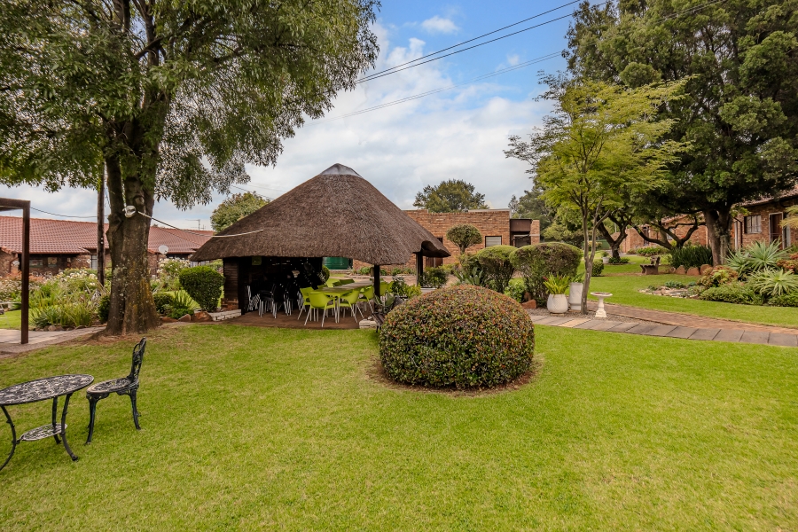 3 Bedroom Property for Sale in Ontdekkerspark Gauteng