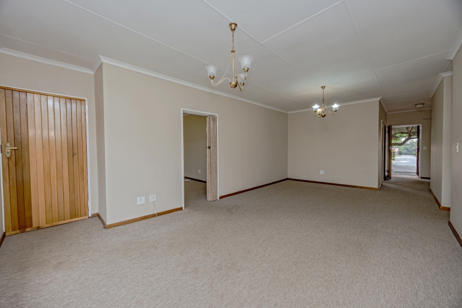 3 Bedroom Property for Sale in Ontdekkerspark Gauteng