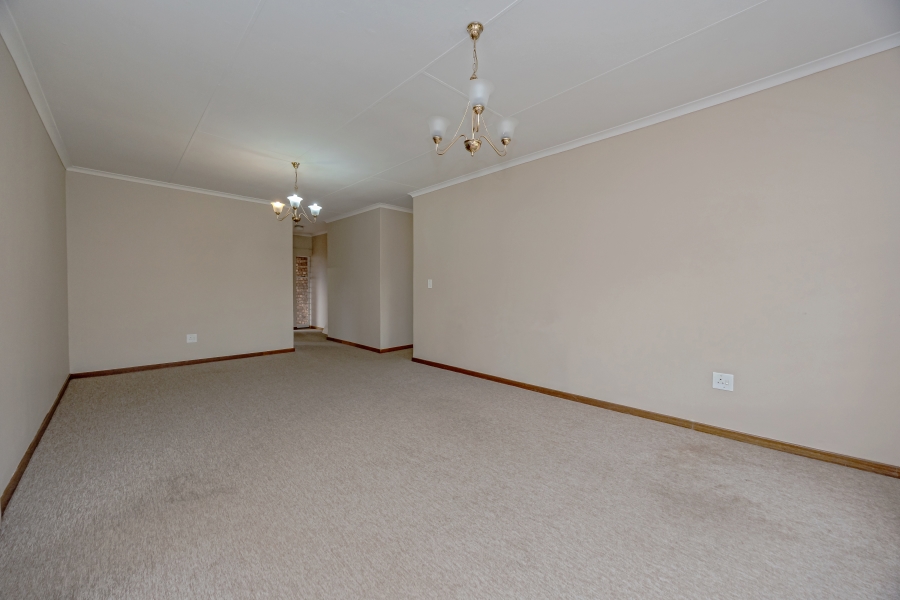 3 Bedroom Property for Sale in Ontdekkerspark Gauteng