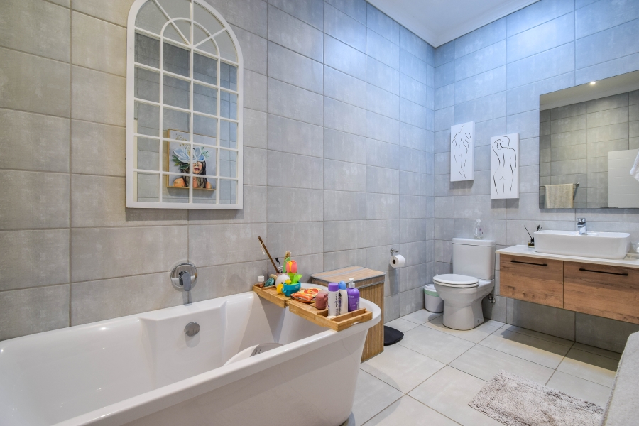 3 Bedroom Property for Sale in Rietvalleirand Gauteng