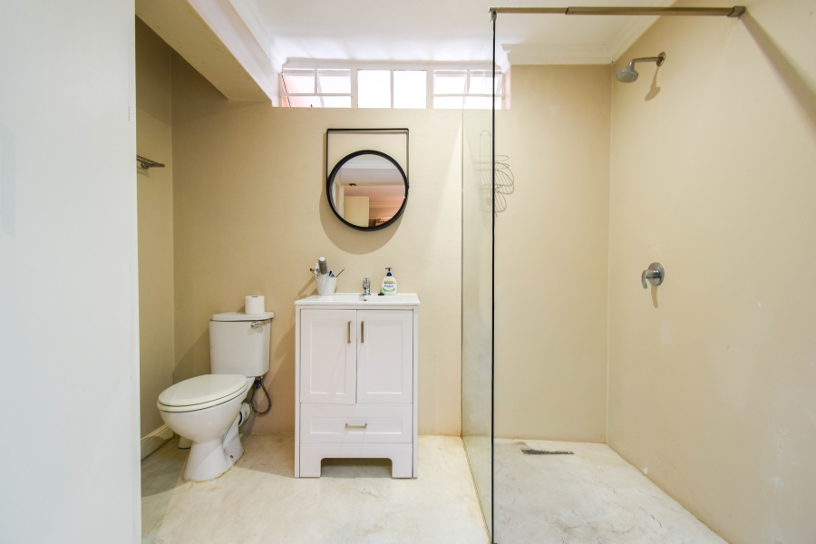 5 Bedroom Property for Sale in Faerie Glen Gauteng