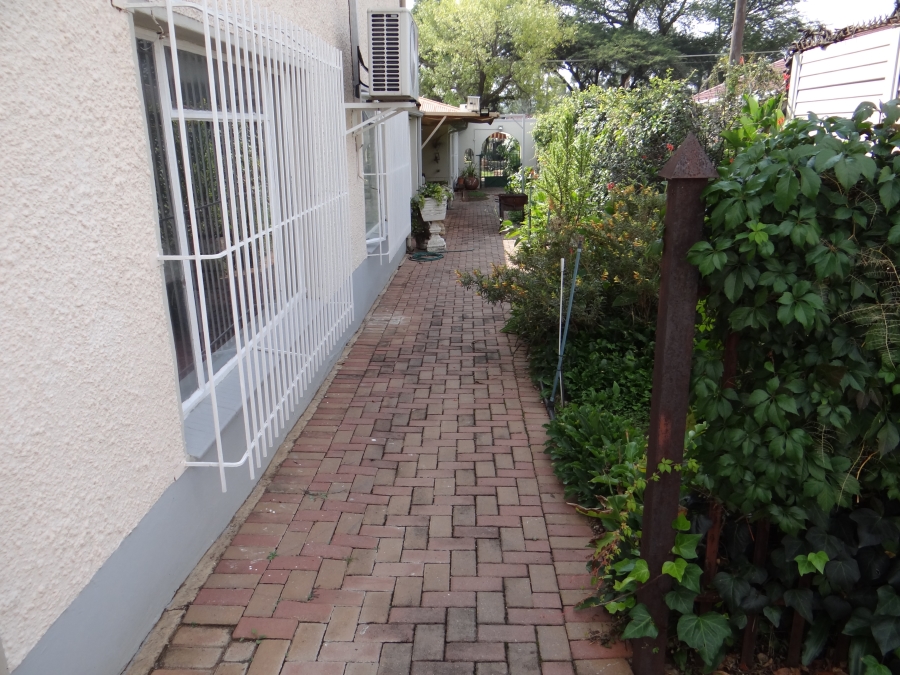 5 Bedroom Property for Sale in Capital Park Gauteng