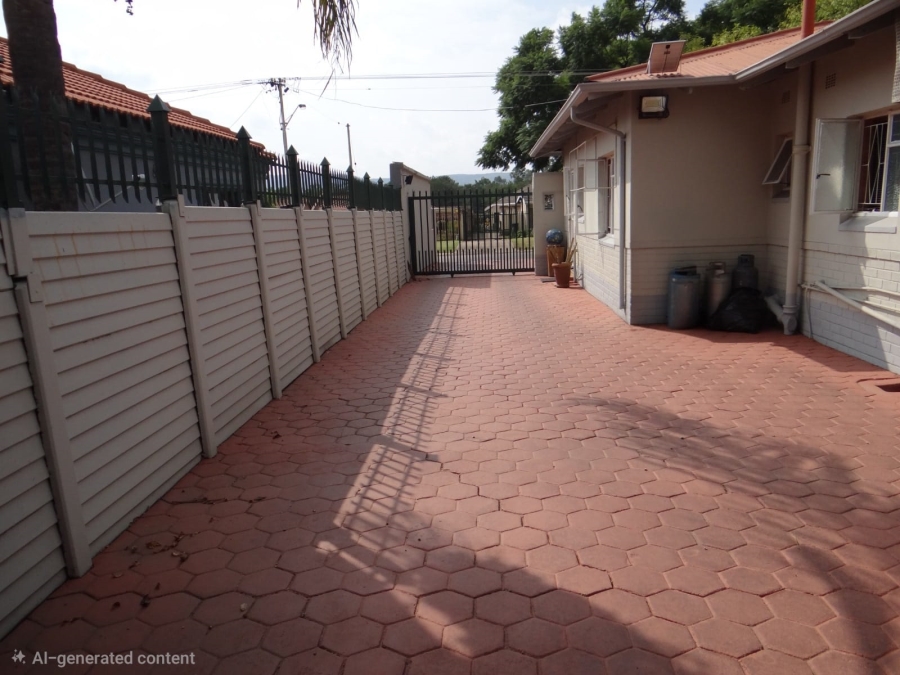 5 Bedroom Property for Sale in Capital Park Gauteng