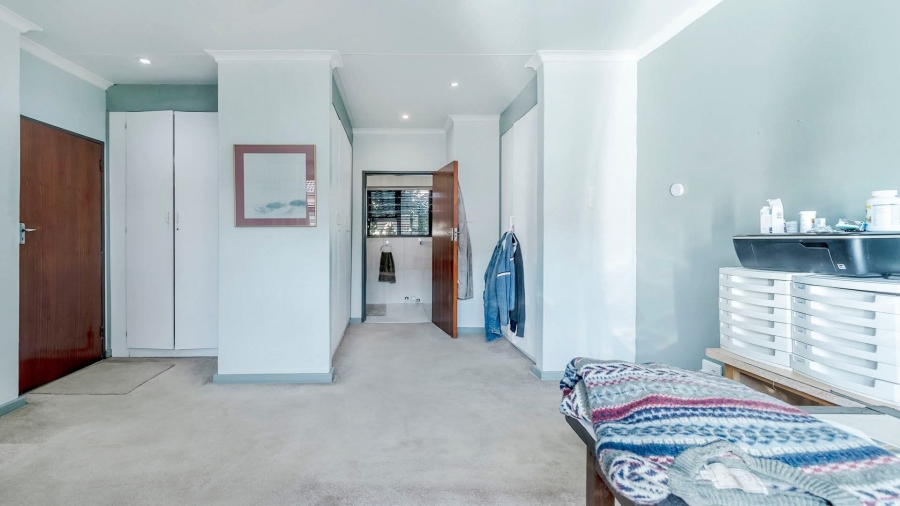 4 Bedroom Property for Sale in Dorandia Gauteng