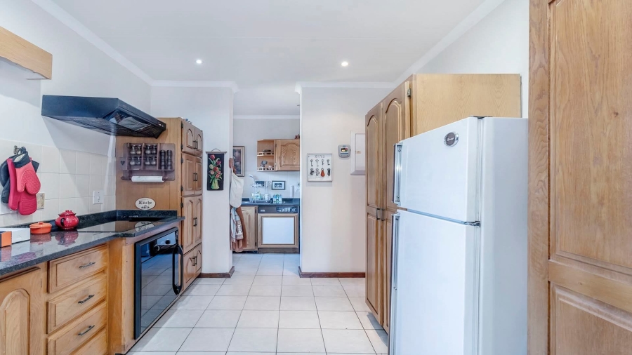 4 Bedroom Property for Sale in Dorandia Gauteng