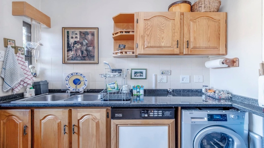 4 Bedroom Property for Sale in Dorandia Gauteng