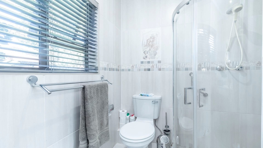 4 Bedroom Property for Sale in Dorandia Gauteng