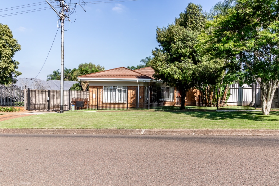 4 Bedroom Property for Sale in Rietfontein Gauteng