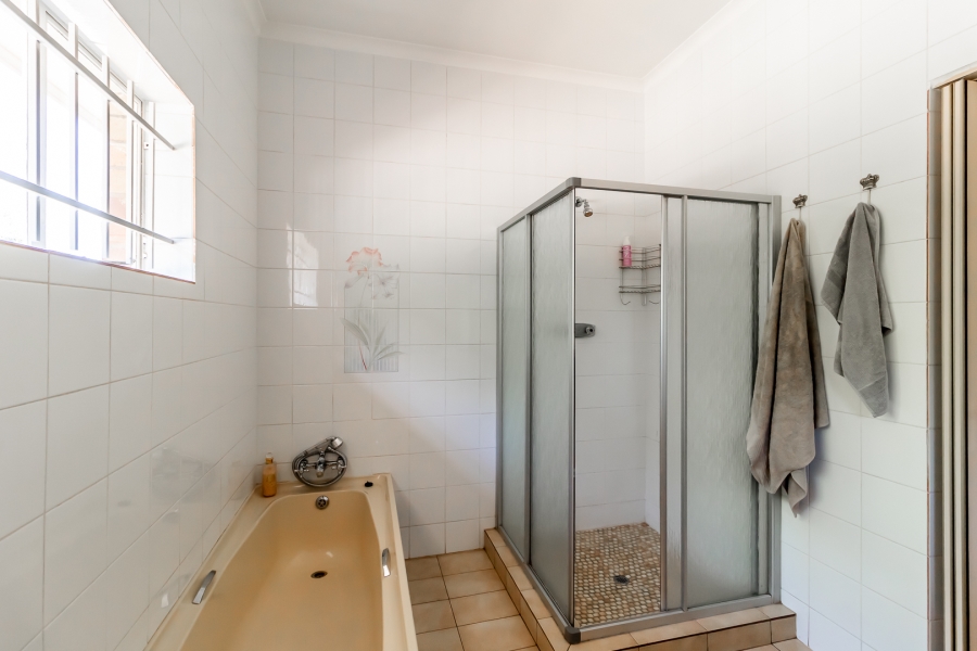 4 Bedroom Property for Sale in Rietfontein Gauteng