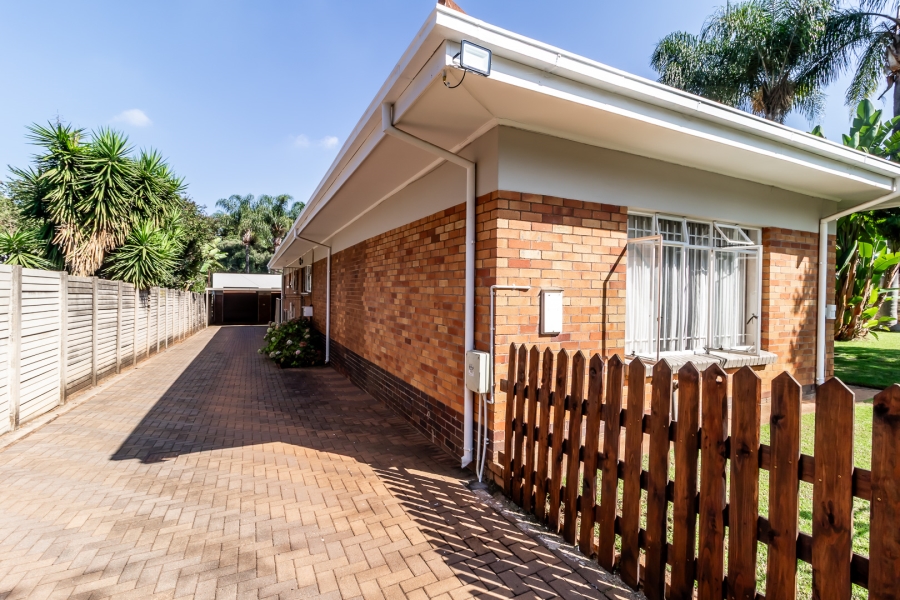 4 Bedroom Property for Sale in Rietfontein Gauteng