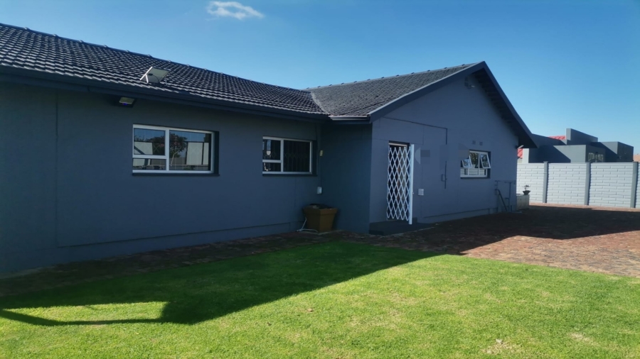 5 Bedroom Property for Sale in Vanderbijlpark SE 1 Gauteng