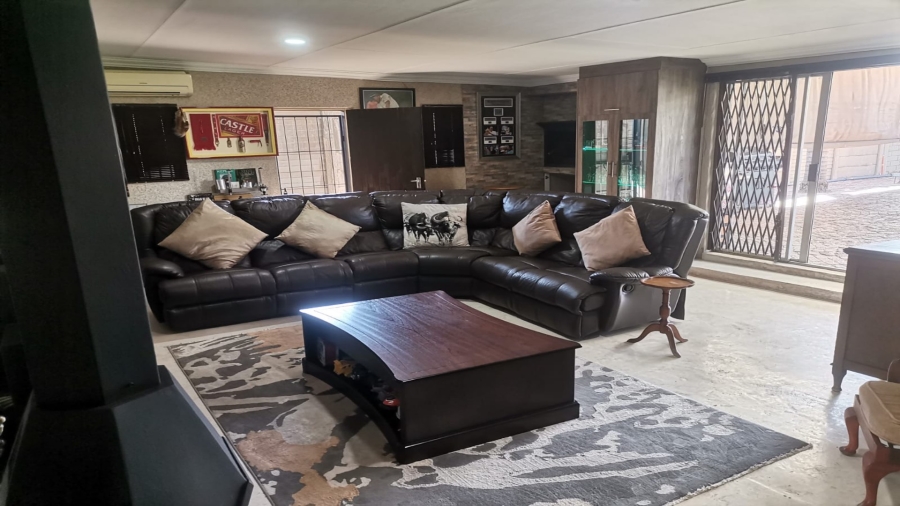 5 Bedroom Property for Sale in Vanderbijlpark SE 1 Gauteng