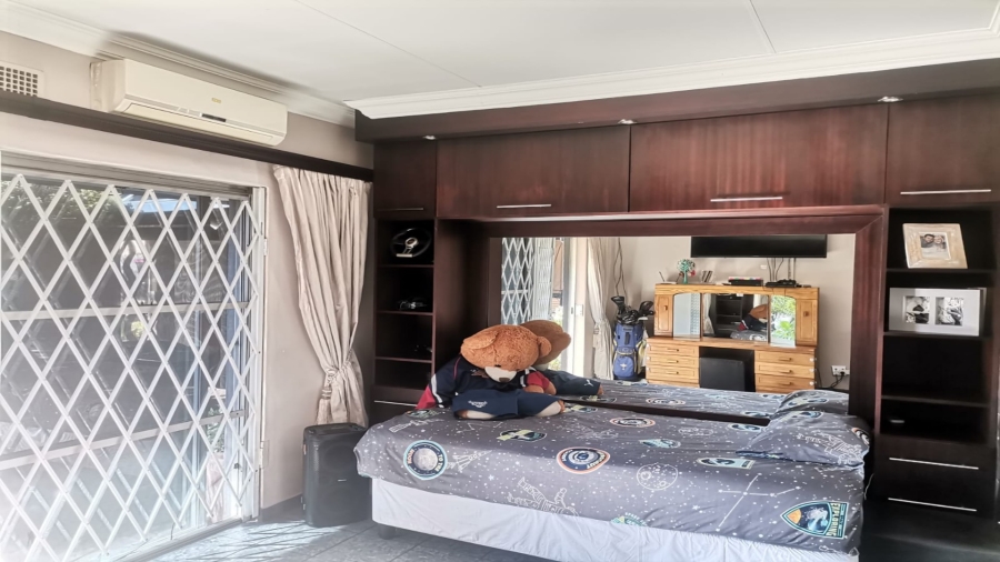 5 Bedroom Property for Sale in Vanderbijlpark SE 1 Gauteng