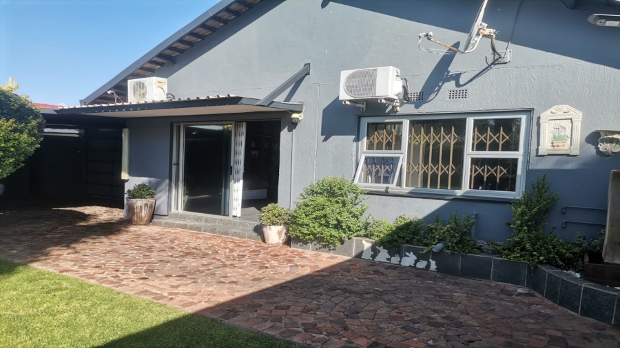5 Bedroom Property for Sale in Vanderbijlpark SE 1 Gauteng