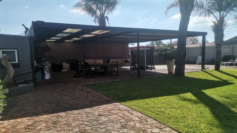 5 Bedroom Property for Sale in Vanderbijlpark SE 1 Gauteng