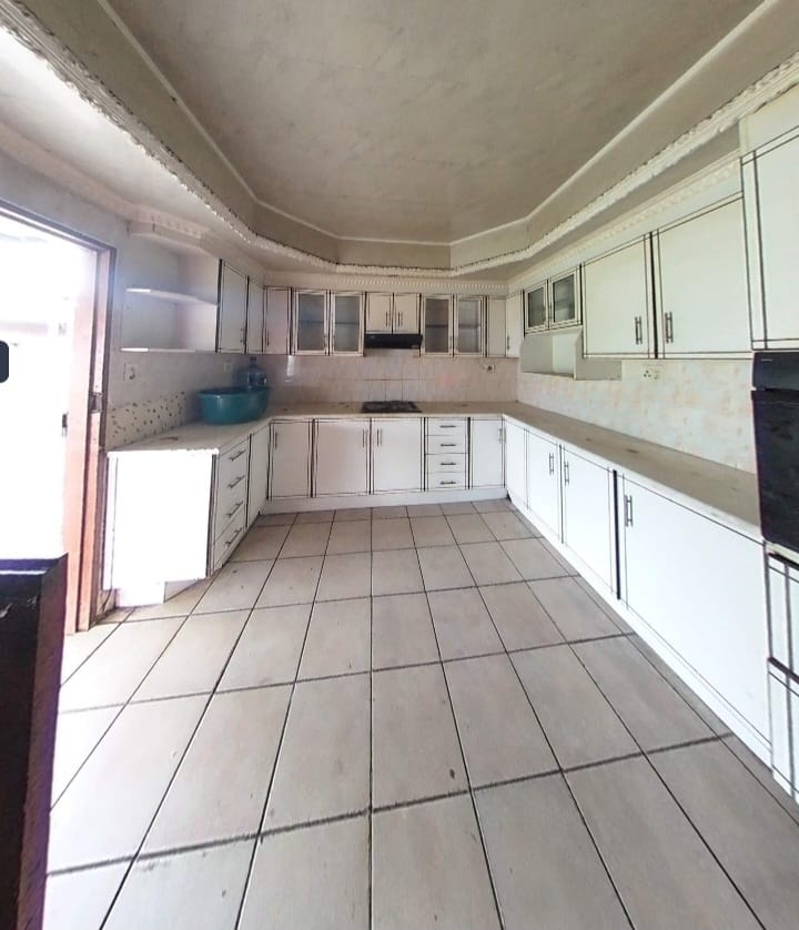 6 Bedroom Property for Sale in Vereeniging Gauteng