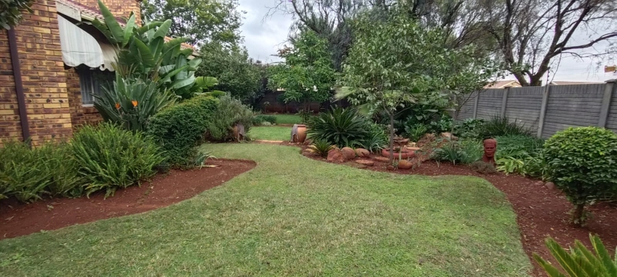 3 Bedroom Property for Sale in Westonaria Gauteng