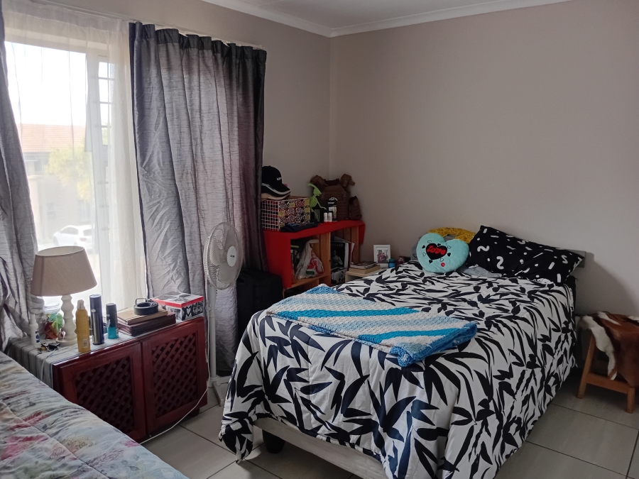 To Let 2 Bedroom Property for Rent in Hazeldean Gauteng