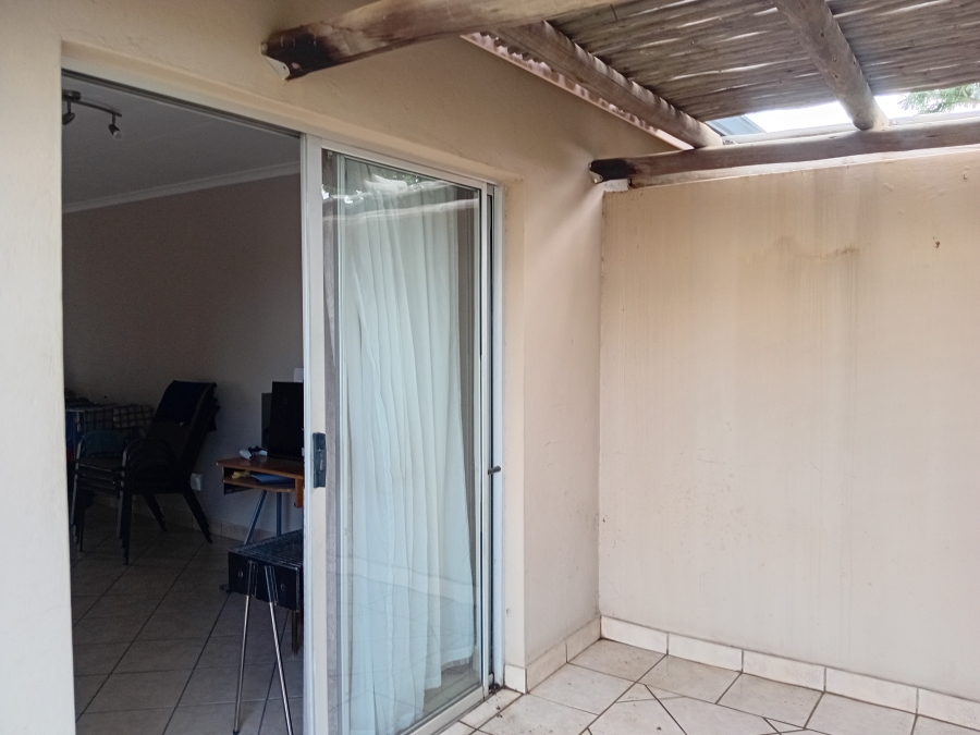 To Let 2 Bedroom Property for Rent in Hazeldean Gauteng